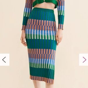 FIND ME NOW -Colorblock Knit Skirt - XSMALL